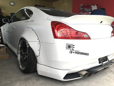 愛車のカスタムもお任せください