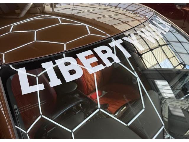 日産　Ｒ３５　ＧＴＲ　Liberty Walk 特注ステッカー施工【岡山市南区　早島町　倉敷市　岡山市中区　岡山市北区でお車の鈑金・塗装修理、持込でのタイヤ交換、各種パーツ取付の事なら（有）ティーファクトリーへお任せ下さい！】