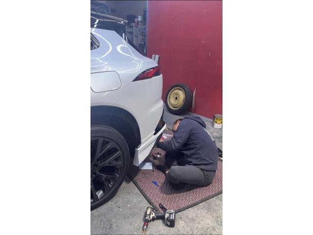 トヨタ　クラウンエステート　エアロパーツ取付（モデリスタ）【岡山市南区　早島町　倉敷市　岡山市中区　岡山市北区でお車の鈑金・塗装修理、持込でのタイヤ交換、各種パーツ取付の事なら（有）ティーファクトリー】