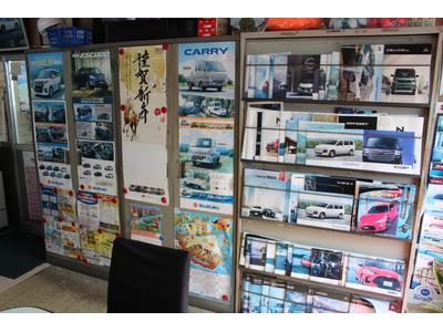 各国産メーカー新車もお取り扱い!