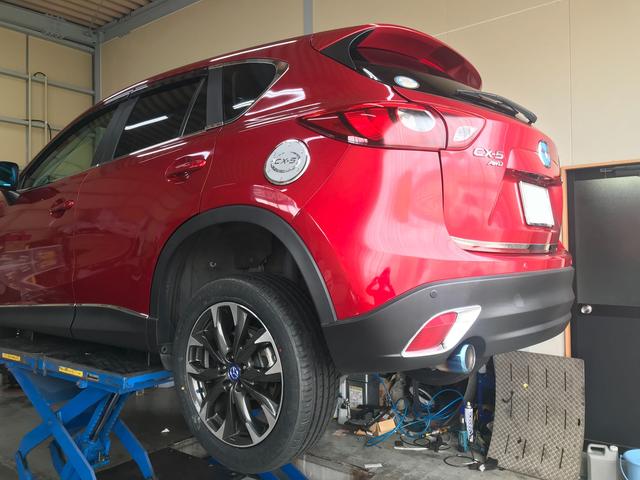 マツダ　CX-5の19インチタイヤ交換です。