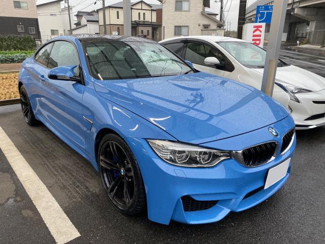 BMW M4の19インチタイヤ交換です。