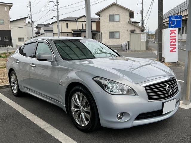 日産フーガにユピテルz300ドライブレコーダー取り付け、カロッツェリアのフロントスピーカー交換です。