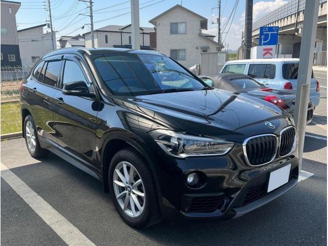 BMW X1にクリスタルレインボーでフロントガラス、カーフィルム施工です。