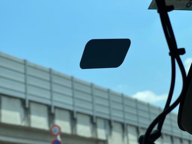 ルノールーテシアの全面にコボテクトTSM-90C、92Cでカーフィルム施工です。