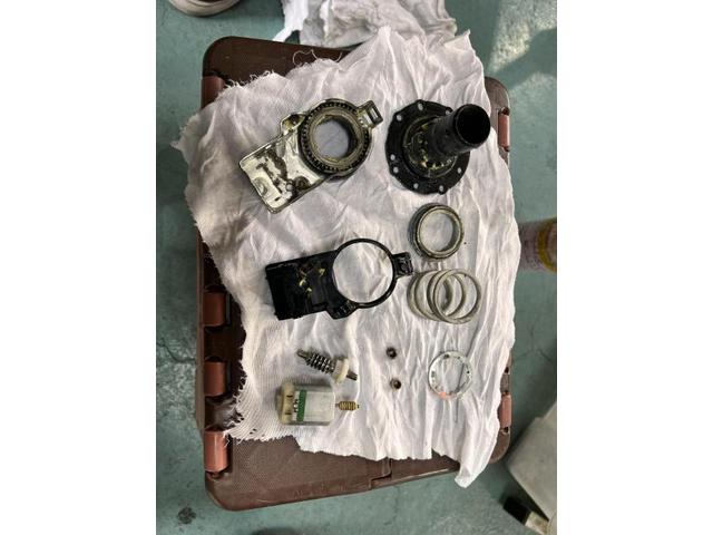 2011年(23年)キャデラック　エスカレード　ドアミラー格納修理