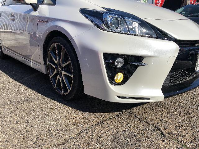 トヨタ プリウス  G's ZVW30  フォグランプ交換 ウィンカーレンズ交換 岡山市東区