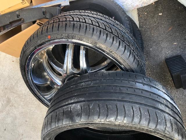 タイヤ交換　22インチ　225/30R22 