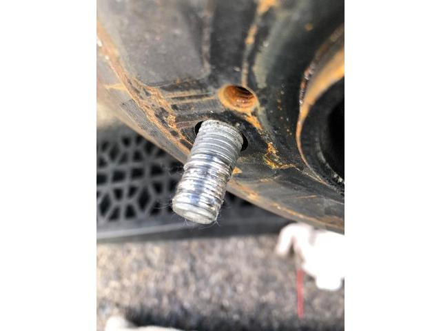 トヨタ　プリウス  ZVW51 ハブボルト交換　岡山市東区