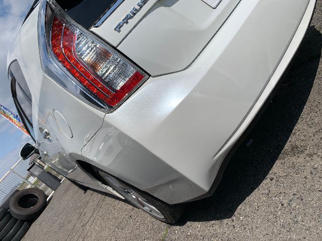 プリウス　zvw30 後期　Gツーリングセレクション　リアバンパー修理　塗装