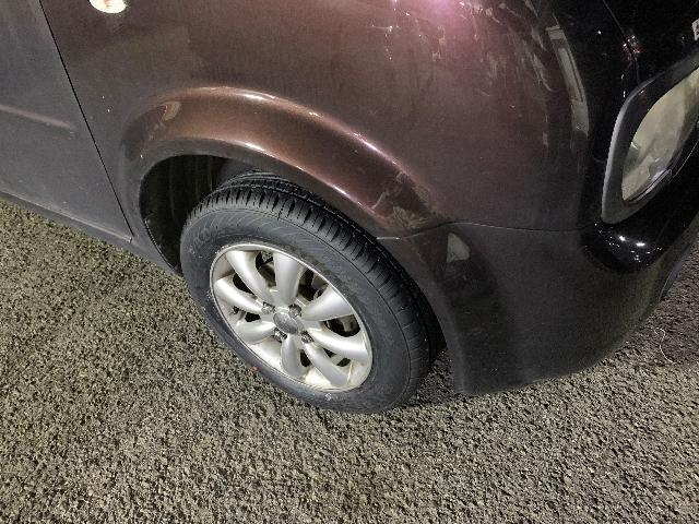 キューブ　タイヤ交換　ハブボルト交換