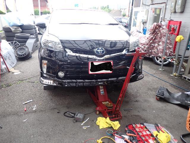 モデリスタエアロ　取り付け　TOYOTA プリウス　Gツーリングセレクションレザーパッケージ　zvw30  