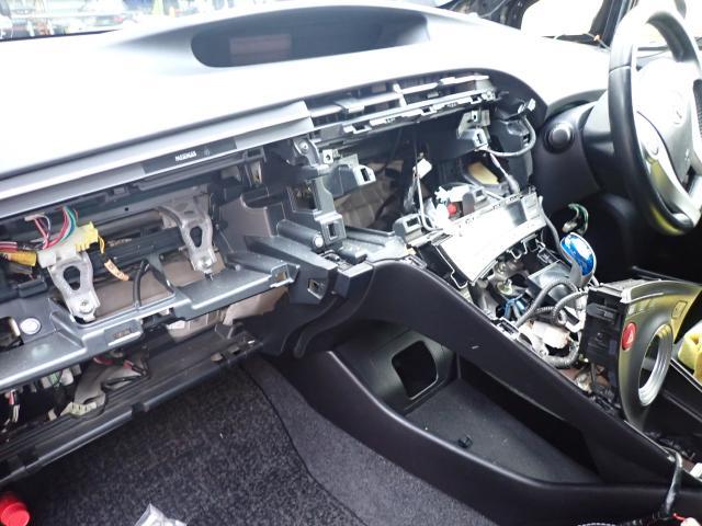 トヨタ　サーフ　TRN215 ナビ取り付け　岡山市東区