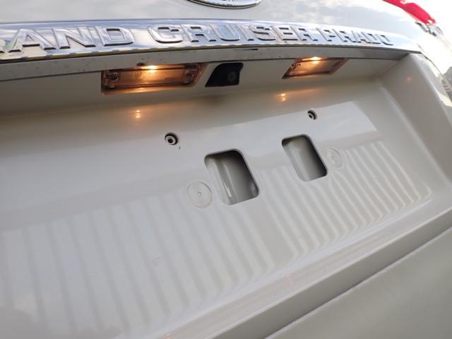 トヨタ ランドクルーザープラド LEDバルブ取り付け
TRJ150W TX 岡山市東区