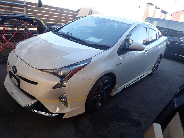 トヨタ プリウス ホイール交換
ZVW51 Aプレミアム 岡山市東区