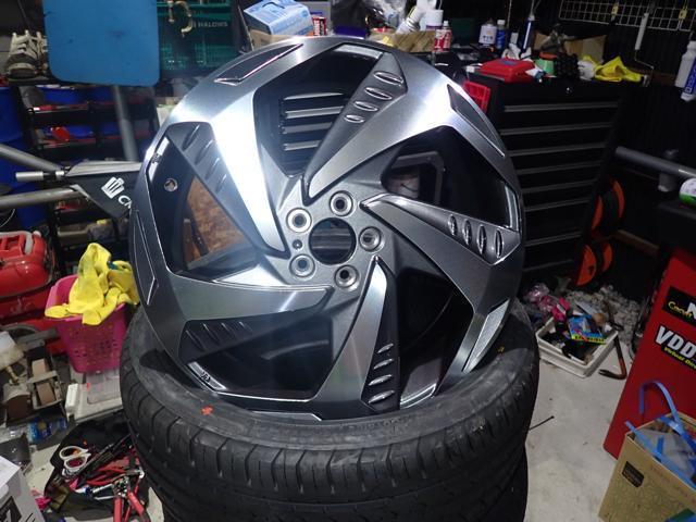 トヨタ 50プリウス ホイール交換
ZVW51 Aプレミアム