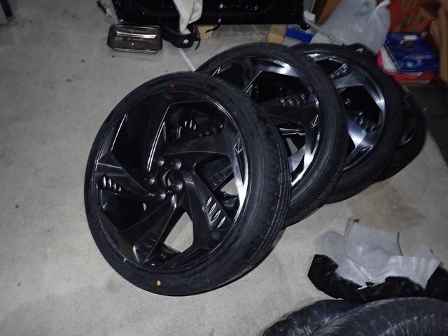 トヨタ 50プリウス ホイール交換
ZVW51 Aプレミアム