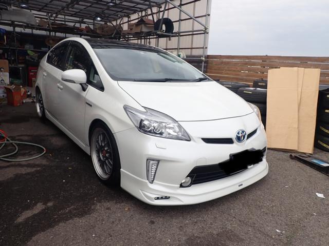 トヨタ プリウス ZVW30 車高調整 岡山市東区|グーネットピット トヨタ プリウス ZVW30 車高調整 岡山市東区|グーネットピット