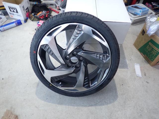 トヨタ 50プリウス ホイール交換
ZVW51 Aプレミアム 岡山市東区