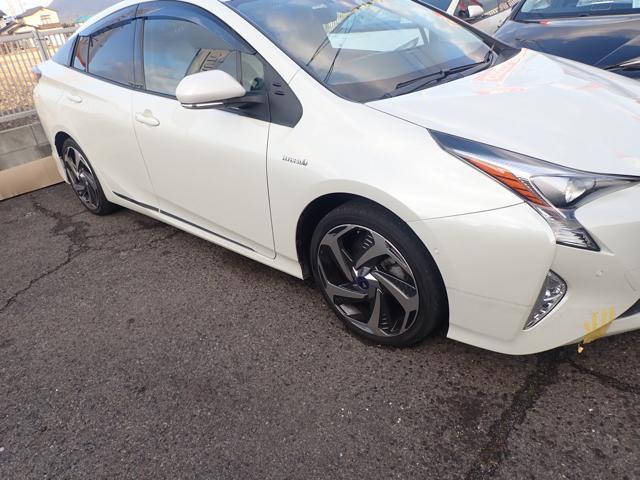 トヨタ 50プリウス ホイール交換
ZVW51 Aプレミアム 岡山市東区