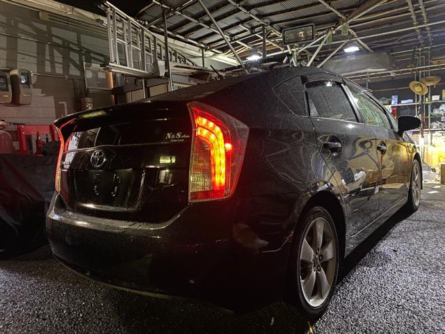 トヨタ 30プリウス USテールライト取り付け ZVW30 Gツーリング トヨタ 30プリウス USテールライト取り付け ZVW30 Gツーリング