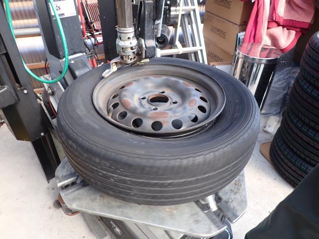 日産 ノート タイヤ交換
E12 S 岡山市東区