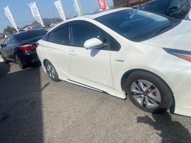 トヨタ 50プリウス ホイール交換
ZVW51 Aプレミアム 岡山市東区