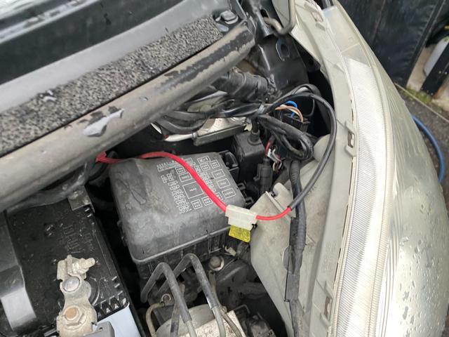 ダイハツ ムーヴ ヘッドライトバルブ交換
L175S X 岡山市東区