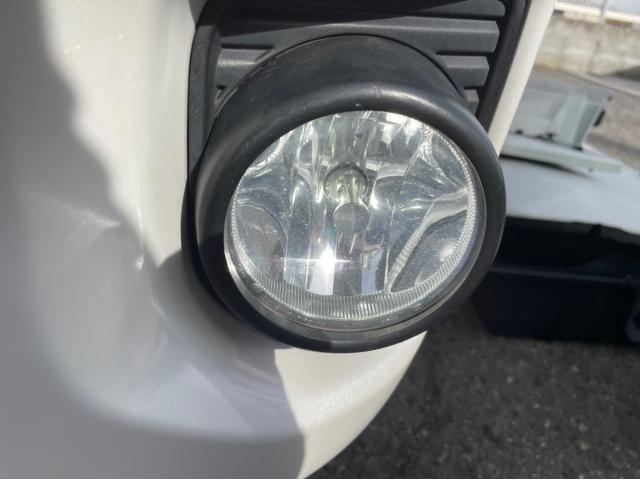 トヨタ　ハイエースバン　スーパーGL ダークプライム　KDH201V オイル交換　エレメント交換　ワイパー交換　エアコンフィルター交換　ステアリング交換　ガングリップステアリング　LEDフォグランプ取り付け　岡山市東区