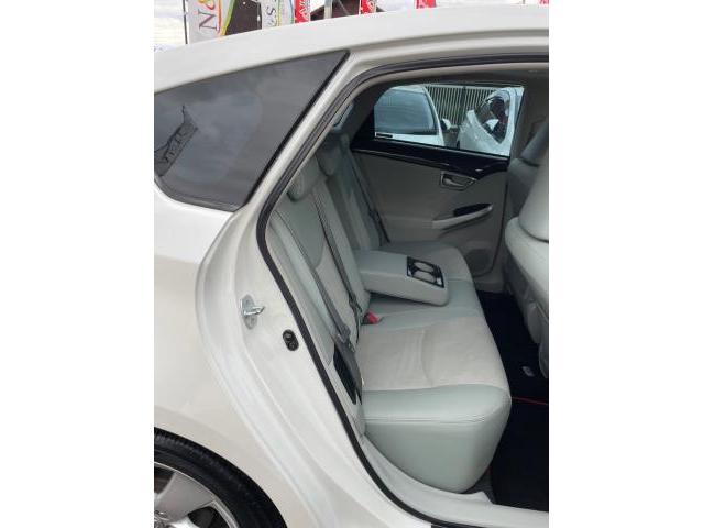 トヨタ　プリウス　Gツーリングセレクション　シートカバー取り付け　ZVW30 岡山市東区