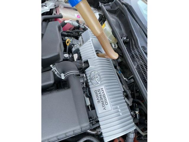 トヨタ プリウス Gツーリングセレクション オイル交換 ZVW30  岡山市東区