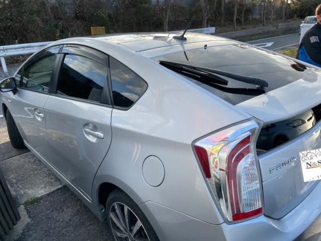 トヨタ　30プリウス　サイドバイザー取り付け　ZVW30 岡山市東区