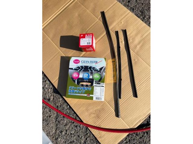 トヨタ　30プリウス　Gツーリングセレクション　納車前点検　オイル エレメント 交換　ワイパーゴム交換　エアコンフィルター交換　ZVW30  岡山市東区