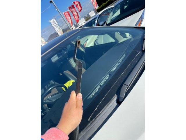 トヨタ　30プリウス　Gツーリングセレクション　納車前点検　オイル エレメント 交換　ワイパーゴム交換　エアコンフィルター交換　ZVW30  岡山市東区