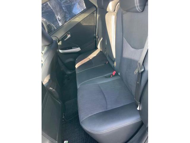 トヨタ　30プリウス　シートカバー　取り付け　ZVW30  岡山市東区