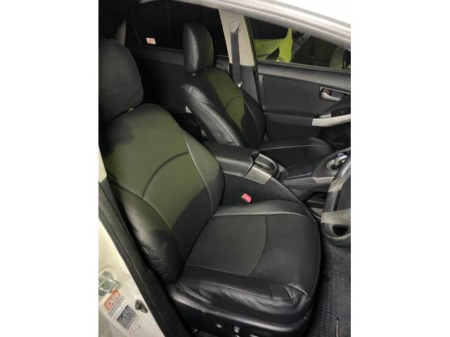 トヨタ　30プリウス　シートカバー　取り付け　ZVW30  岡山市東区