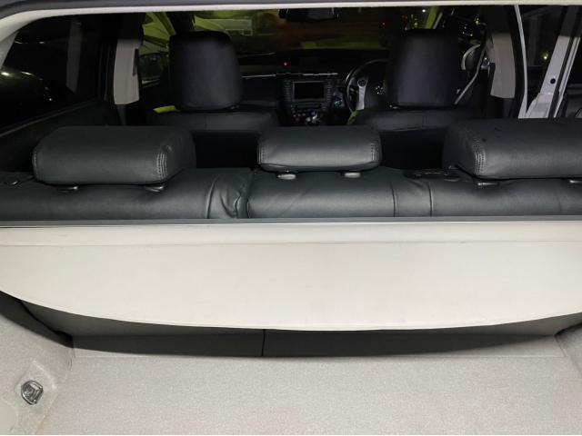 トヨタ　30プリウス　シートカバー　取り付け　ZVW30  岡山市東区