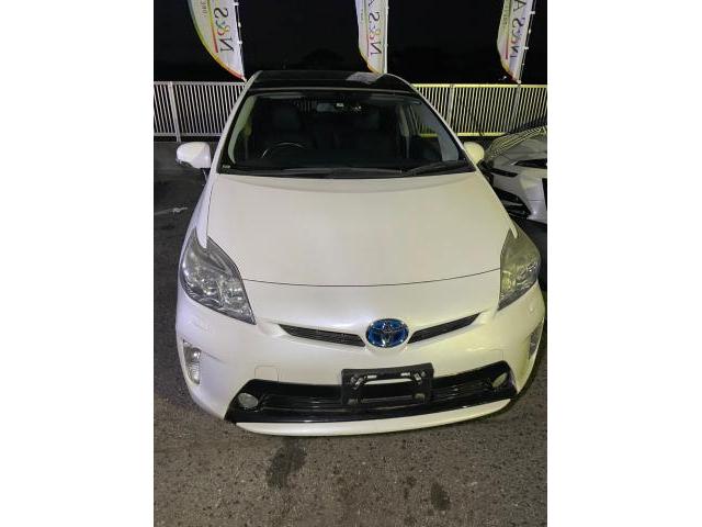 トヨタ　30プリウス　シートカバー　取り付け　ZVW30  岡山市東区