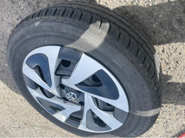 トヨタ　アクア　ノーマルタイヤ&rarr;スタッドレス　交換（タイヤ、ホイール4本）　岡山市東区