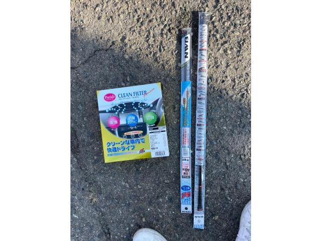 トヨタ　プリウス　ワイパーゴム交換　エアコンフィルター交換　ZVW51  岡山市東区