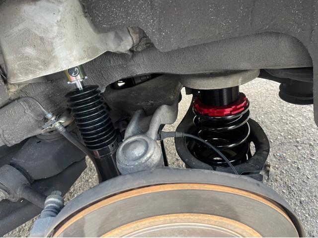 日産　エルグランド　車高調　交換　TE52   岡山市東区