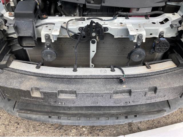 トヨタ　50プリウス   レクサスホーン 取り付け ZVW51 岡山市東区