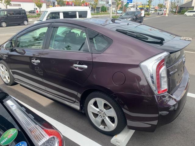 トヨタ　30プリウス　リア　３面スモークフィルム　施工　 ZVW30  岡山市東区