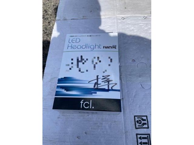 トヨタ　30プリウス　fclフォグランプ交換　ZVW30 岡山市東区