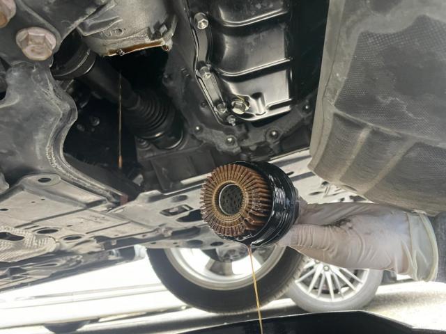 トヨタ　30プリウス　納車前点検　オイル　エレメント　ワイパーゴム　エアコンフィルター　交換 ZVW30 岡山市東区