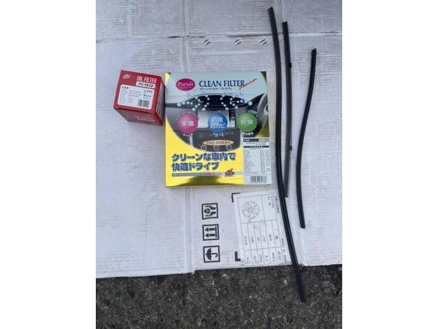 トヨタ　30プリウス　納車前点検　オイル　エレメント　ワイパーゴム　エアコンフィルター　交換 ZVW30 岡山市東区