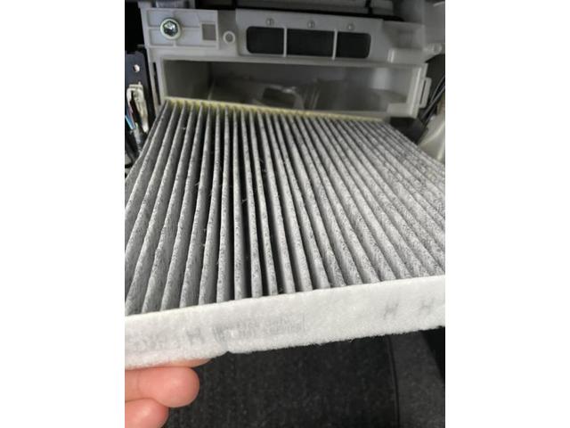 トヨタ　30プリウス　納車前点検　オイル　エレメント　ワイパーゴム　エアコンフィルター　交換 ZVW30 岡山市東区