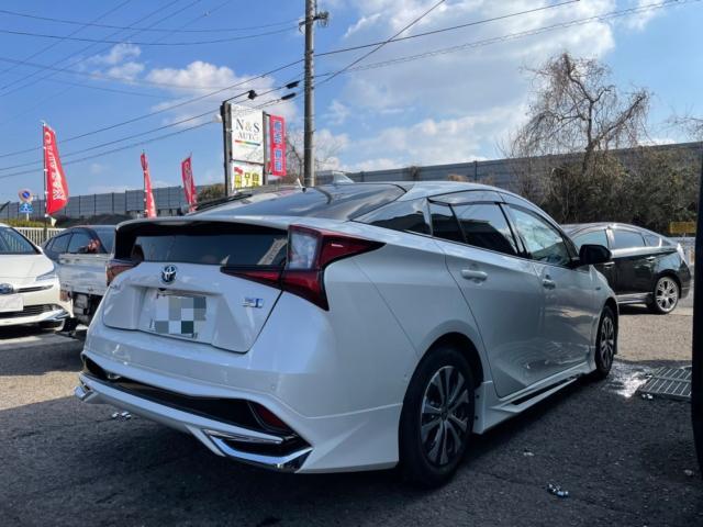 トヨタ　50プリウス　ホイール　15in18inに変更　モデリスタ　ZVW51 岡山市東区