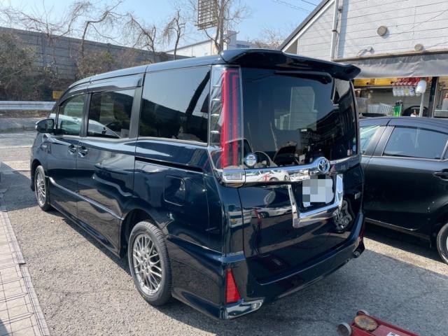 トヨタ　ノア　ハイブリッド　タイヤ交換（4本）　ZWR80 岡山市東区