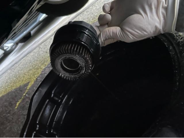 トヨタ　30プリウス　オイル交換　エレメント交換　スタッドレス→夏用タイヤ交換　ZVW30 岡山市東区